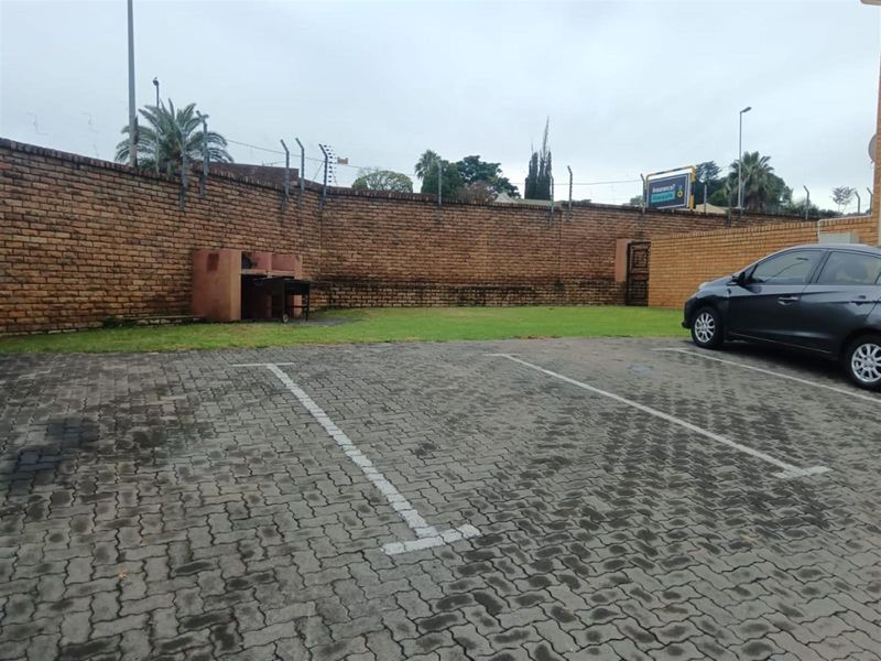 Apartment  Fountain Height, Fontainebleau - Photo 5