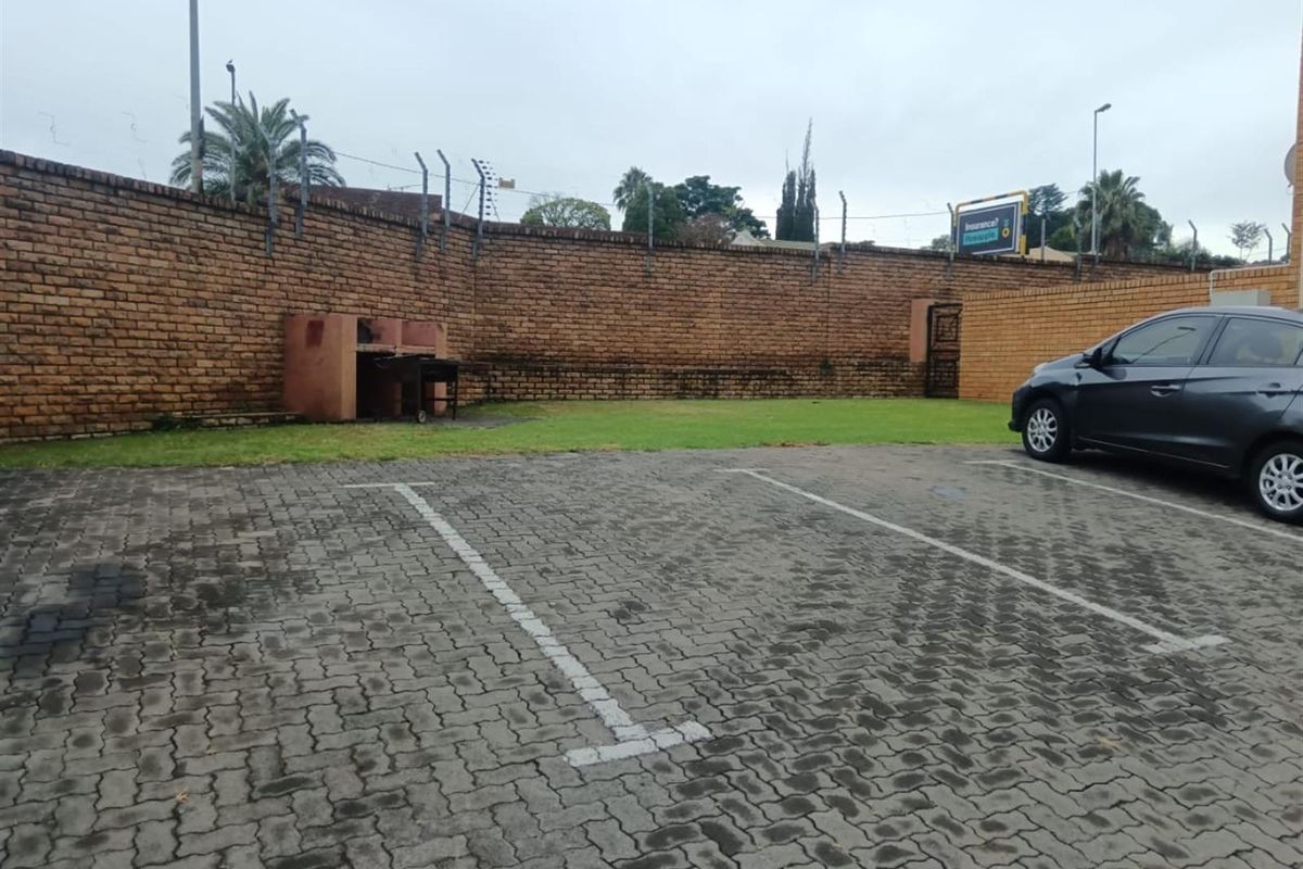 Apartment  Fountain Height, Fontainebleau - Photo 5
