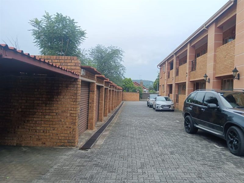 Apartment  Fountain Height, Fontainebleau - Photo 2