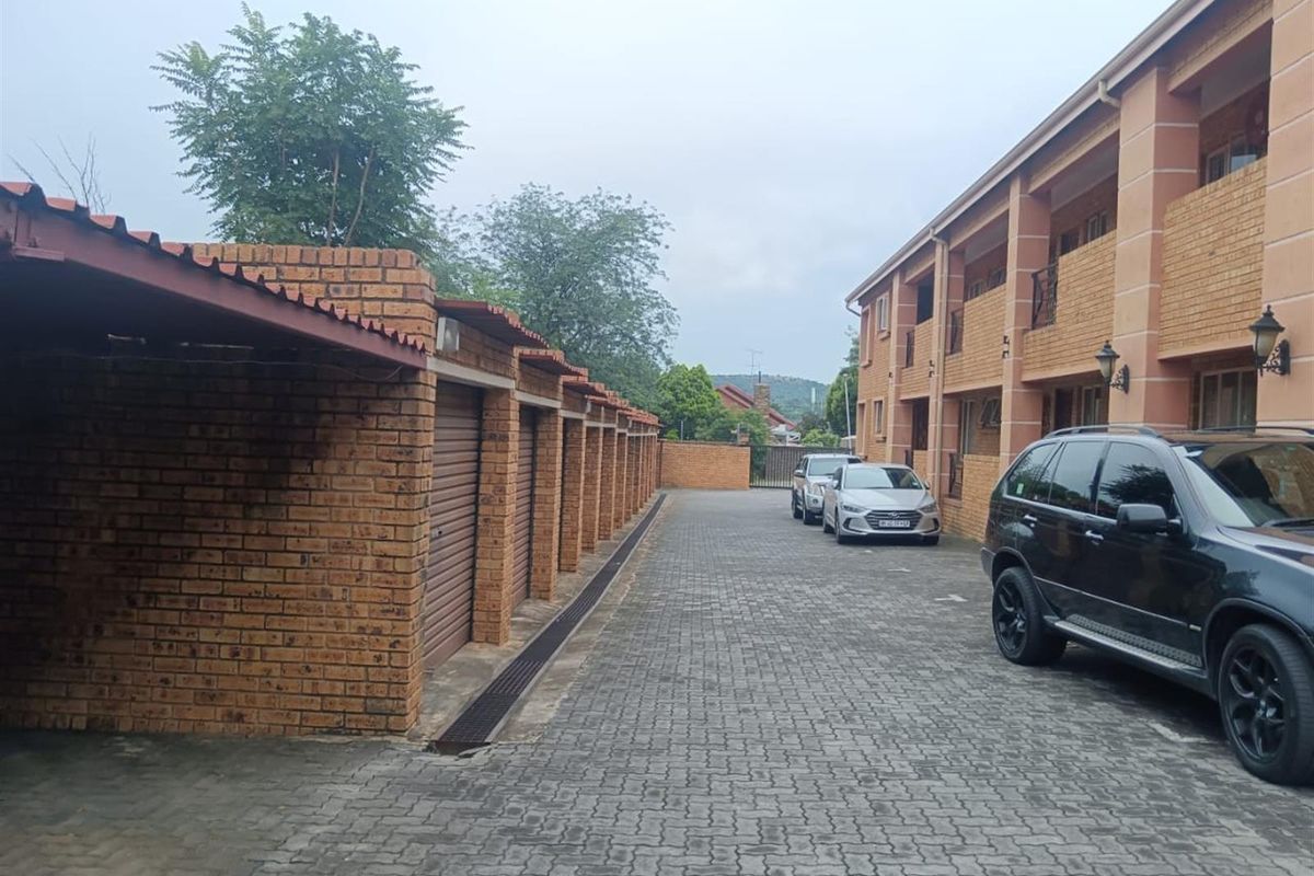Apartment  Fountain Height, Fontainebleau - Photo 2