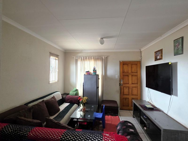 Affordable 3 Bedroom Home in Glenway Estate - Perfect for Families - Photo 6