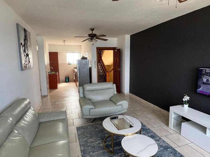 Apartment For Sale in Amanzimtoti, KwaZulu Natal - Photo 3