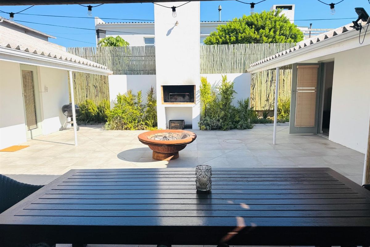 Stylish Bespoke Holiday Home - Middedorp Langebaan - Photo 3