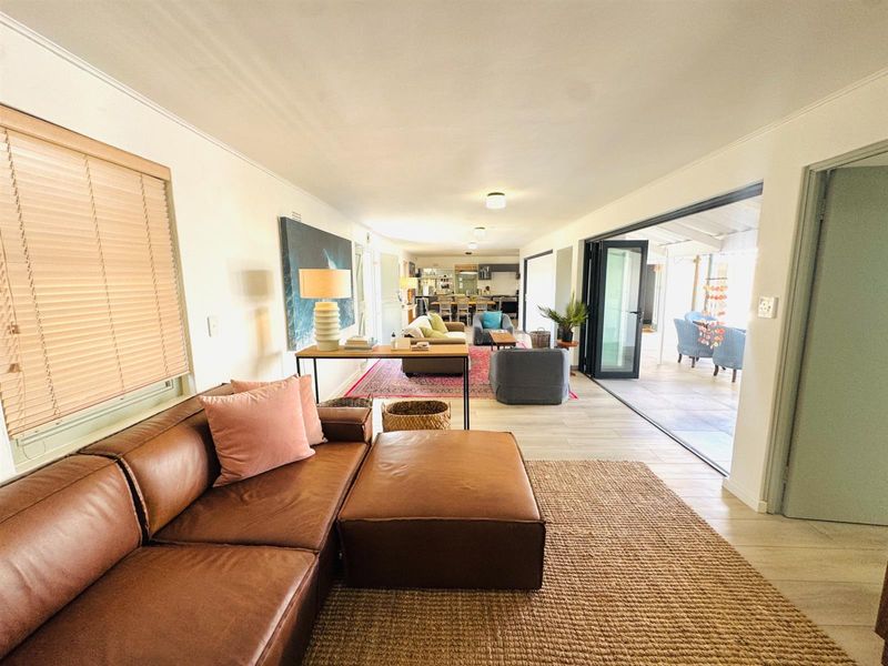 Stylish Bespoke Holiday Home - Middedorp Langebaan - Photo 7