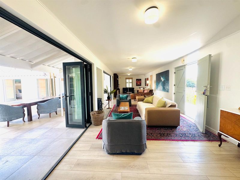 Stylish Bespoke Holiday Home - Middedorp Langebaan - Photo 6