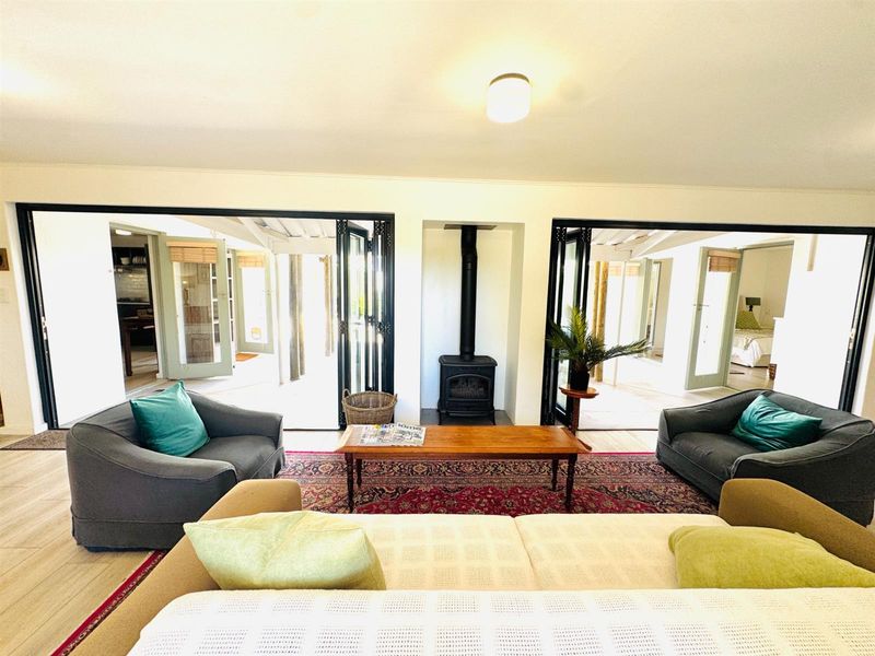 Stylish Bespoke Holiday Home - Middedorp Langebaan - Photo 4