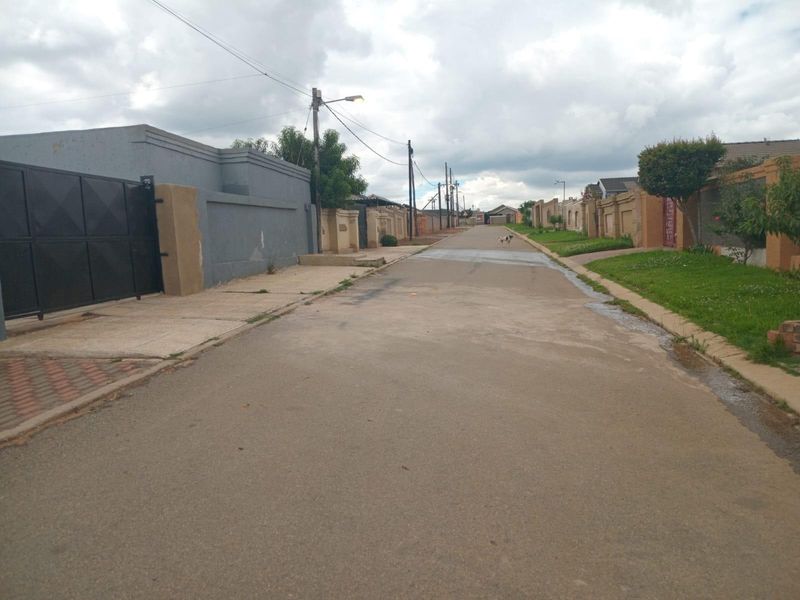 House For Sale in Bram Fischerville, Soweto - Photo 4