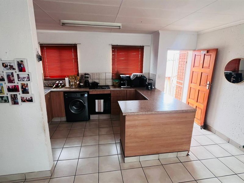 Investors - 1 Bed Apartment For Sale in The Reeds, Centurion - Photo 3