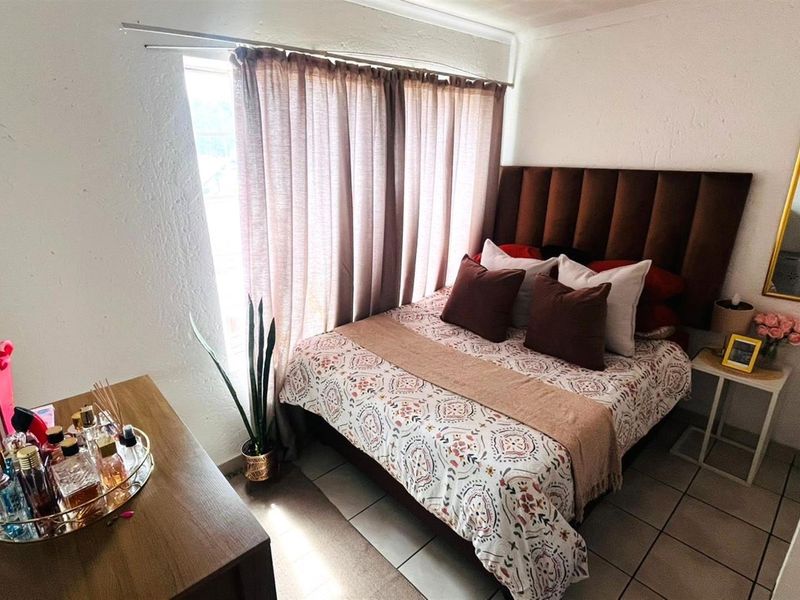 Investors - 1 Bed Apartment For Sale in The Reeds, Centurion - Photo 10
