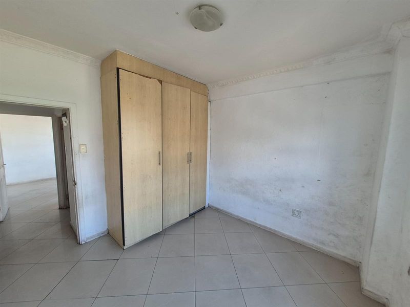 Calling All Investors - Apartment block in Bluff For Sale - Photo 10