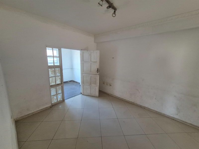 Calling All Investors - Apartment block in Bluff For Sale - Photo 8