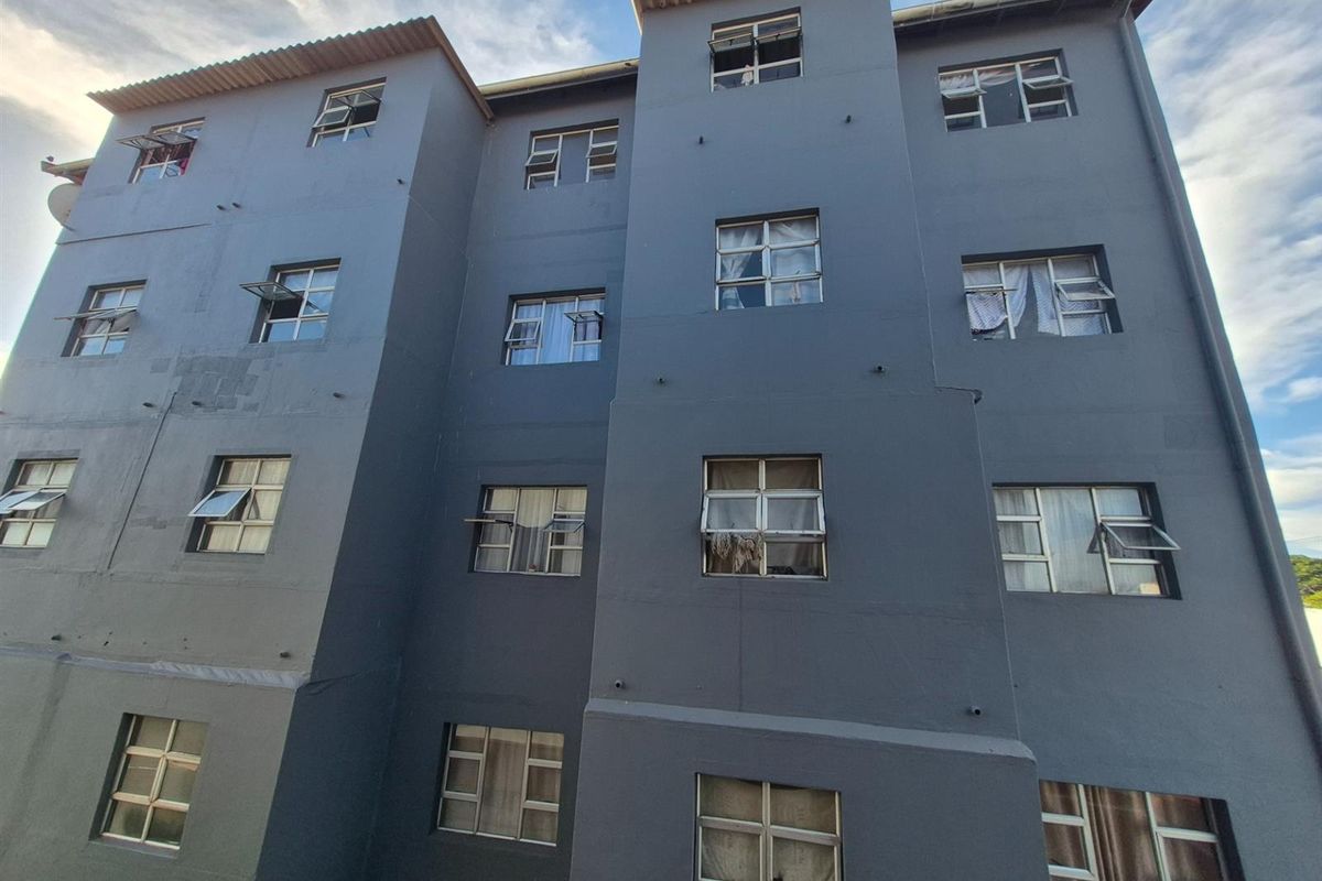 Calling All Investors - Apartment block in Bluff For Sale - Photo 2