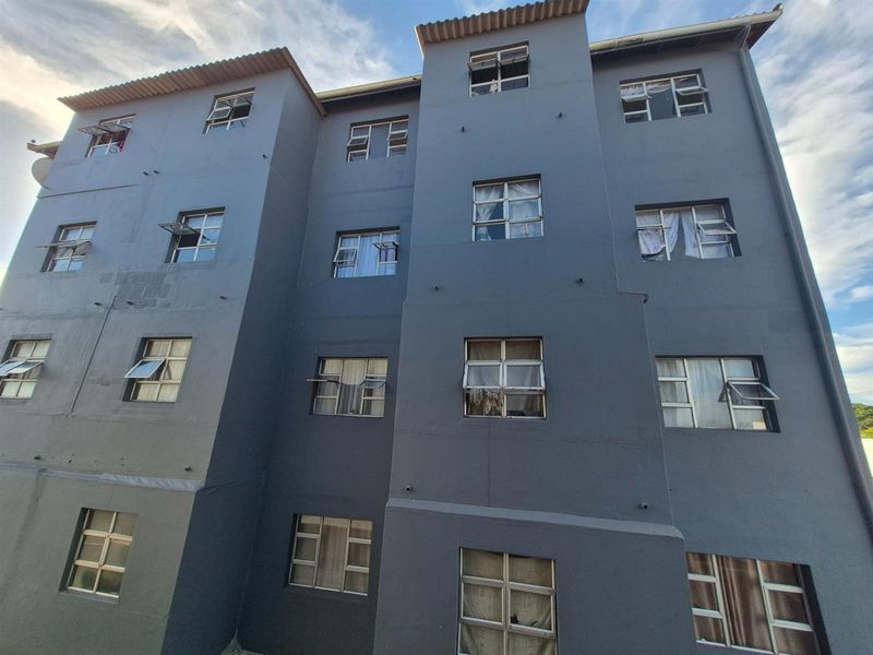 Calling All Investors - Apartment block in Bluff For Sale - Photo 2