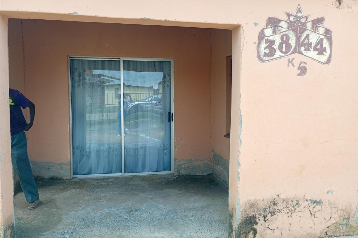 House For Sale in Kutlwanong - Photo 2