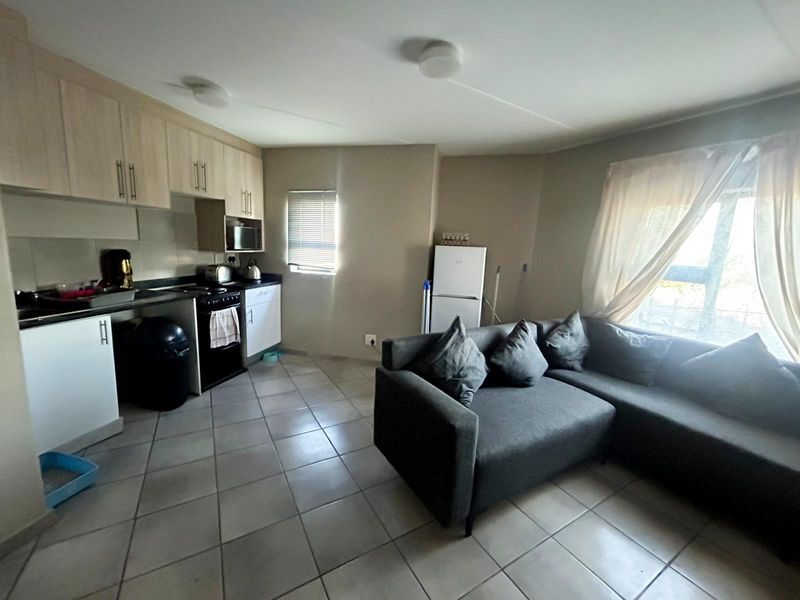2-Bedroom Apartment for Sale in Belhar Views - Photo 2