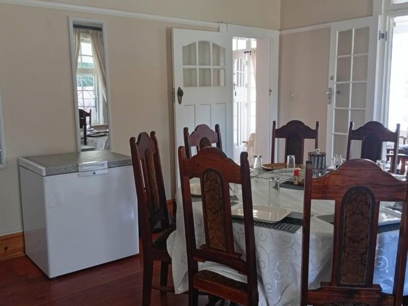 Prime Double-Storey 4-Bedroom Family Home with Pool Opposite Queens College Senior - Komani - Photo 9