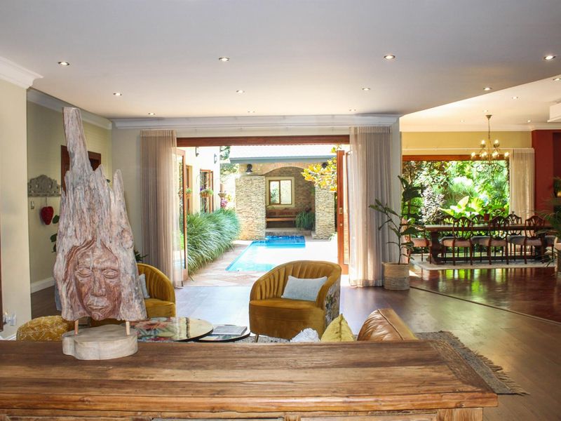 Where Every Day Feels Like a Luxury Retreat - Photo 10