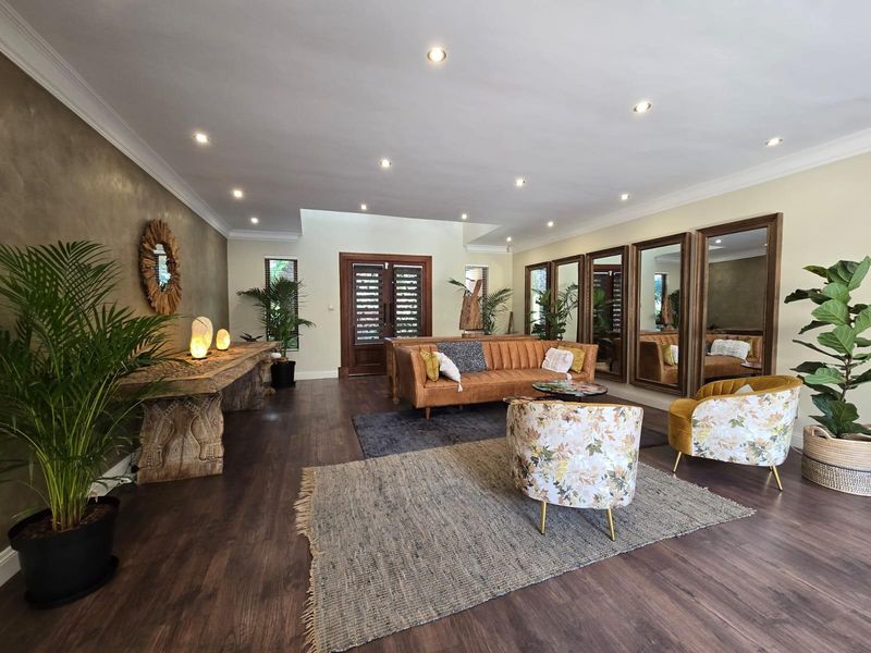 Where Every Day Feels Like a Luxury Retreat - Photo 6