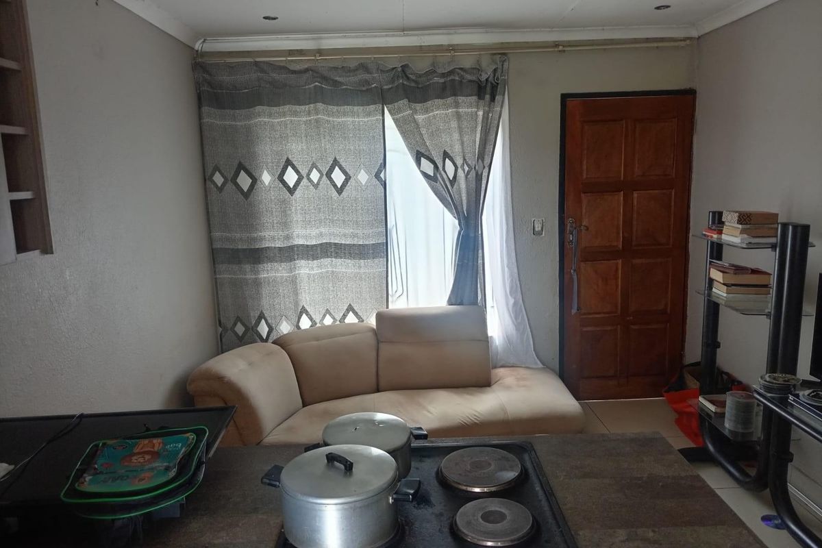House For Sale in Ennerdale South, Johannesburg - Photo 5