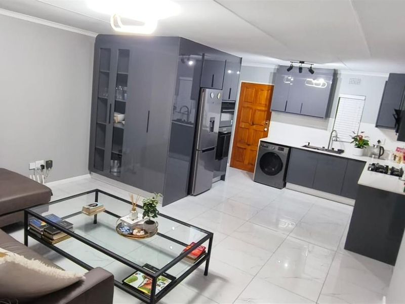 House For Sale in Leopard's Rest Security Estate, Albertsdal, Alberton - Photo 7