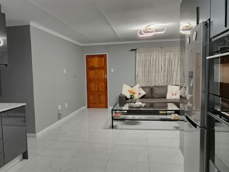 House For Sale in Leopard's Rest Security Estate, Albertsdal, Alberton - Photo 5