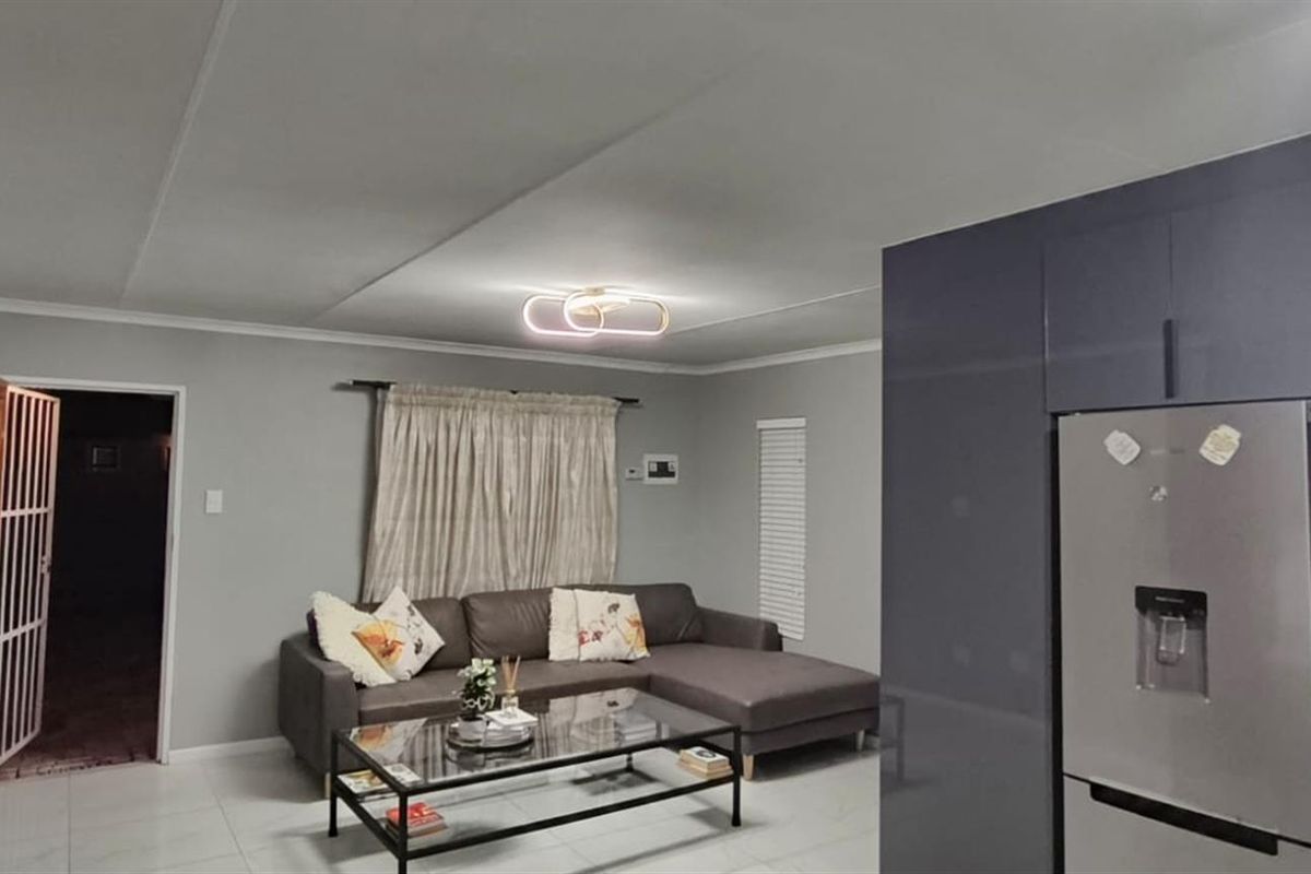 House For Sale in Leopard's Rest Security Estate, Albertsdal, Alberton - Photo 4