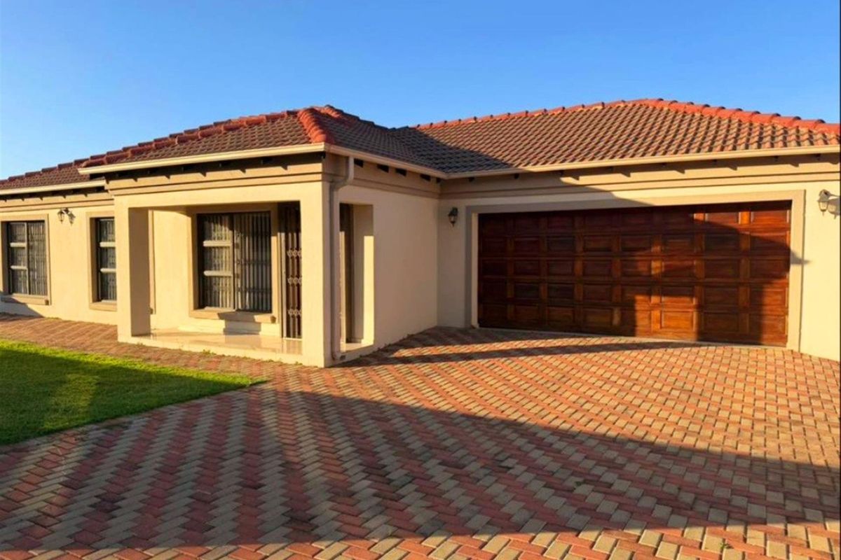 Beautiful stylish family home, perfect for you and family - Photo 4