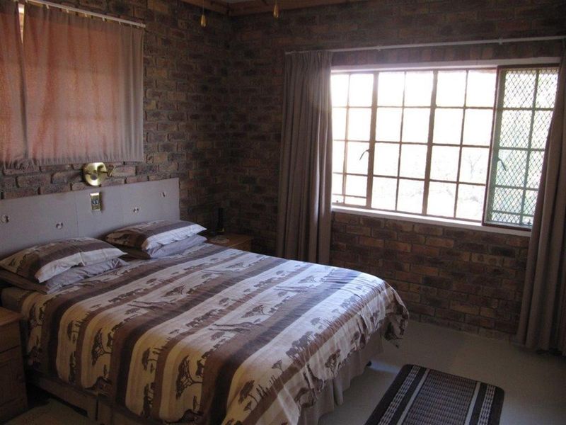 CHARMING TWO BEDROOM HOME JUST A STONE THROW AWAY FROM THE RIVER - Photo 6