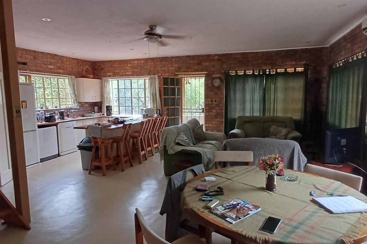 CHARMING TWO BEDROOM HOME JUST A STONE THROW AWAY FROM THE RIVER - Photo 2