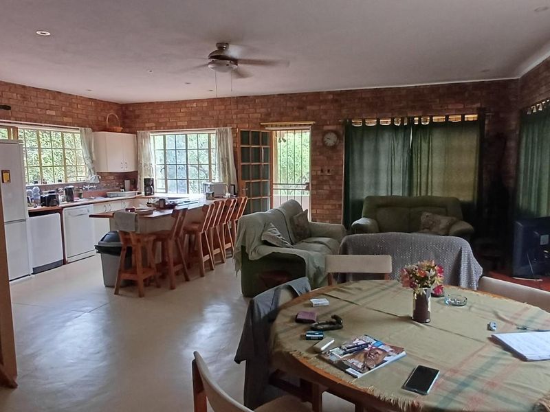 CHARMING TWO BEDROOM HOME JUST A STONE THROW AWAY FROM THE RIVER - Photo 2