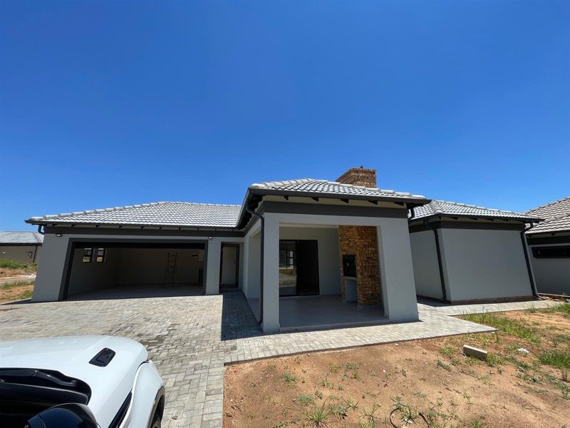 House For Sale in Heatherview, Akasia - Photo 1
