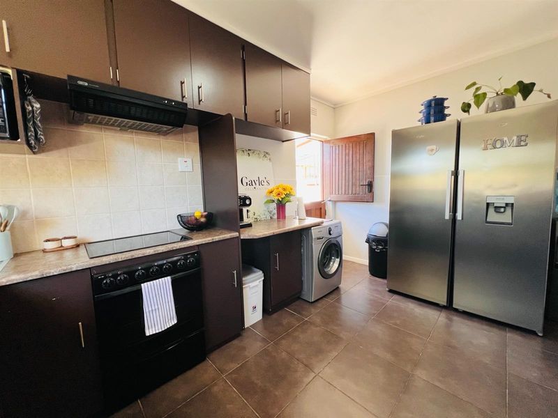 4 bedroom family home to rent in Goodwood Estate, Goodwood - Photo 9