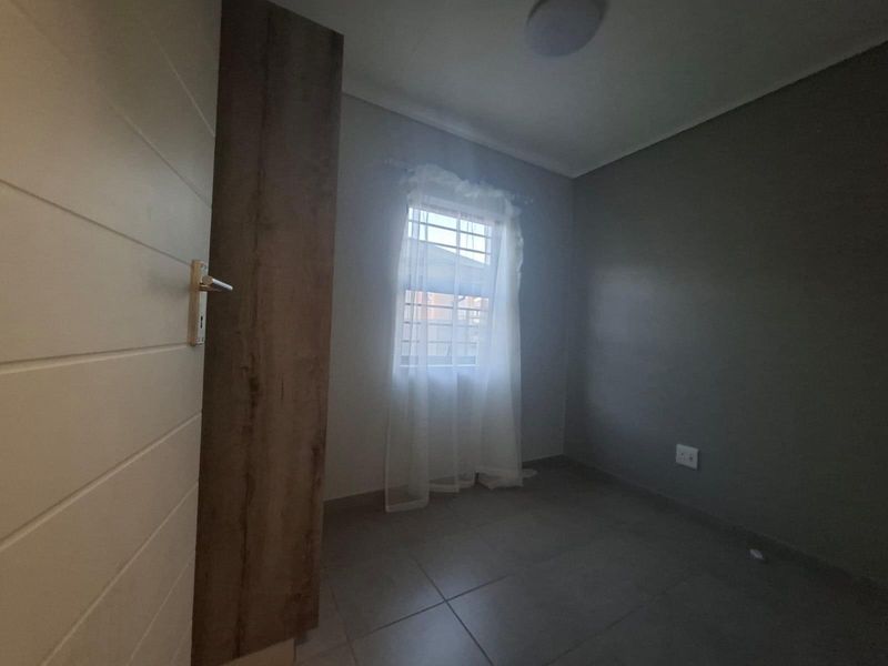 Property to Rent In Leopards  Rest Security Estate - Photo 5