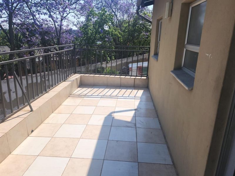 2 bedroom Cottage To Rent in Lyndhurst, Johannesburg - Photo 10