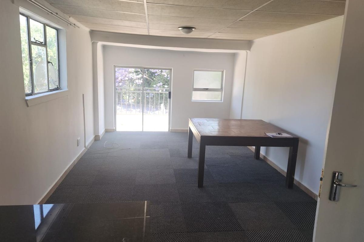 2 bedroom Cottage To Rent in Lyndhurst, Johannesburg - Photo 4