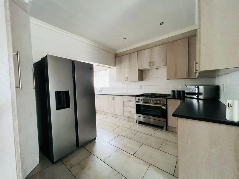 House For Sale in Vanderbijlpark SE 1, Vanderbijlpark SE, Vanderbijlpark - Photo 5