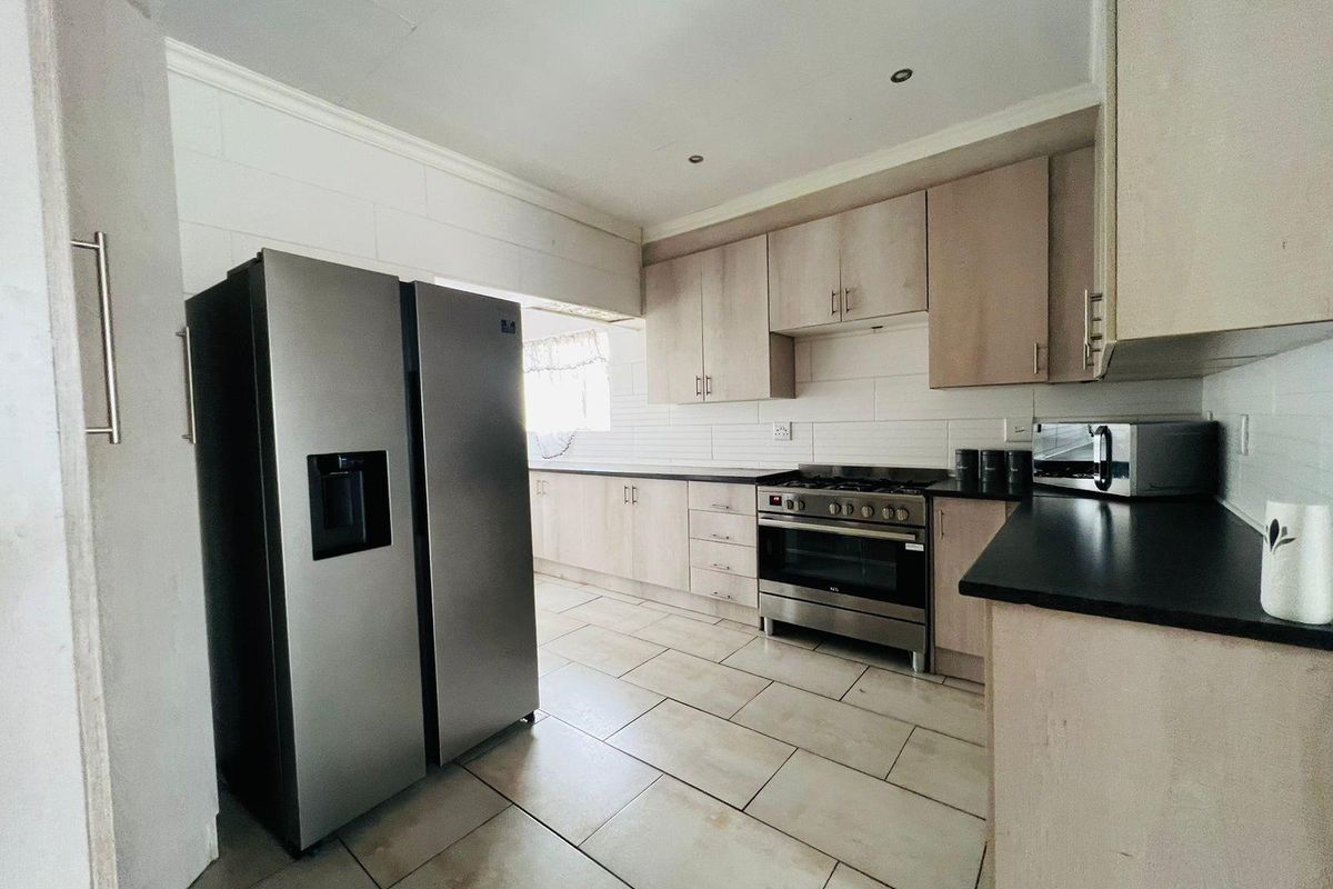 House For Sale in Vanderbijlpark SE 1, Vanderbijlpark SE, Vanderbijlpark - Photo 5