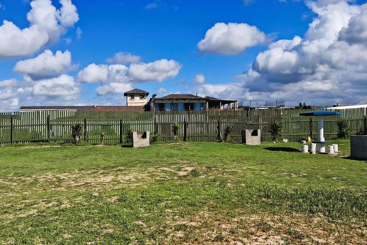 Commercial Investment Opportunity in Jeffreys Bay with Ocean views - almost on the main beach - Photo 5