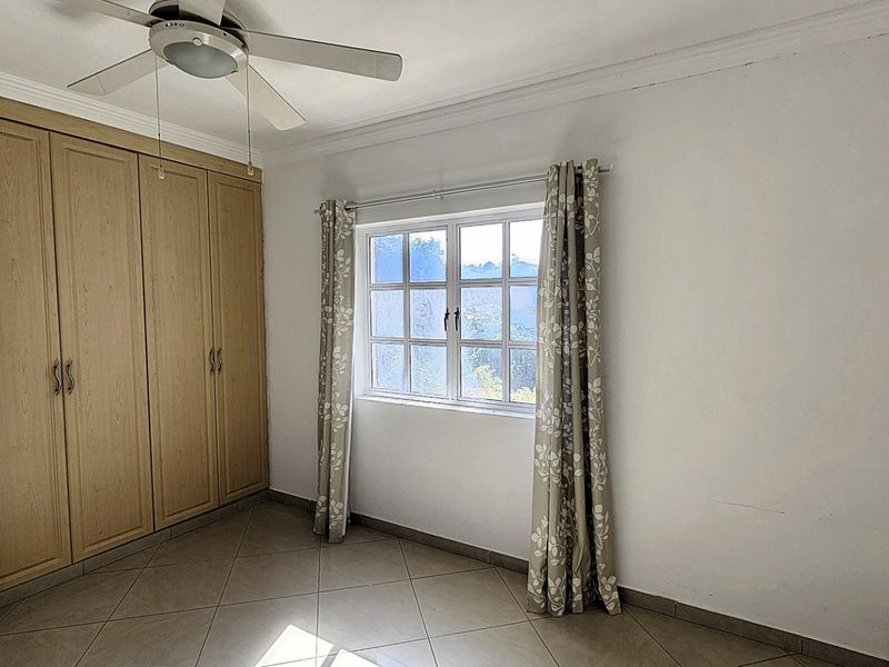 Townhouse For Sale in Ramsgate, Margate, KwaZulu Natal - Photo 9