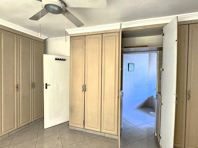 Townhouse For Sale in Ramsgate, Margate, KwaZulu Natal - Photo 7