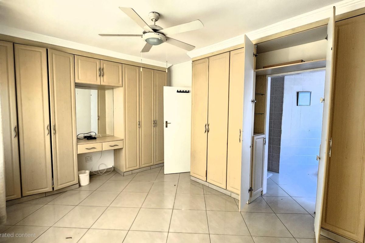 Townhouse For Sale in Ramsgate, Margate, KwaZulu Natal - Photo 5