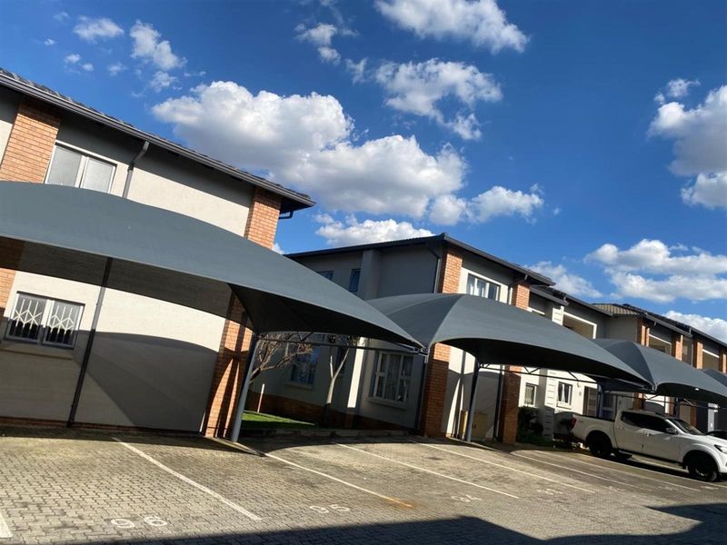 Apartment To Rent in Erand Gardens, Midrand - Photo 7