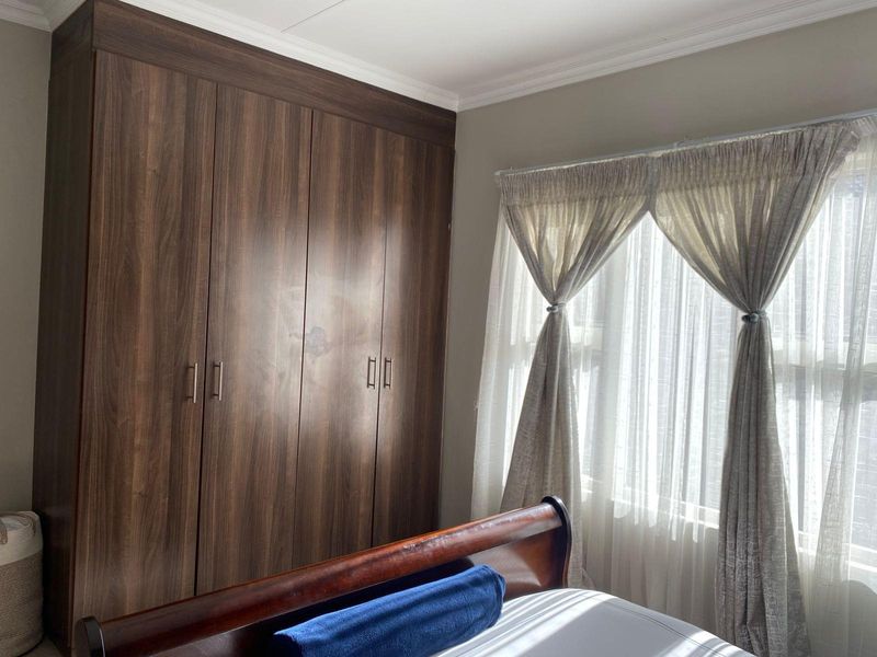 Apartment To Rent in Erand Gardens, Midrand - Photo 4