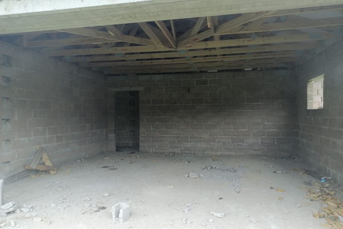 4 Bedroom Home - Structure Complete - Finish to Your Own Taste - Photo 4