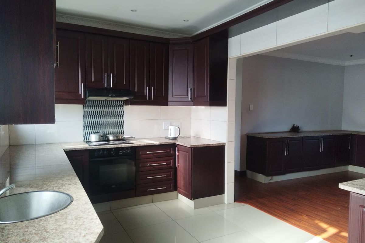 Apartment To Rent in Essenwood, Durban, KwaZulu Natal - Photo 3