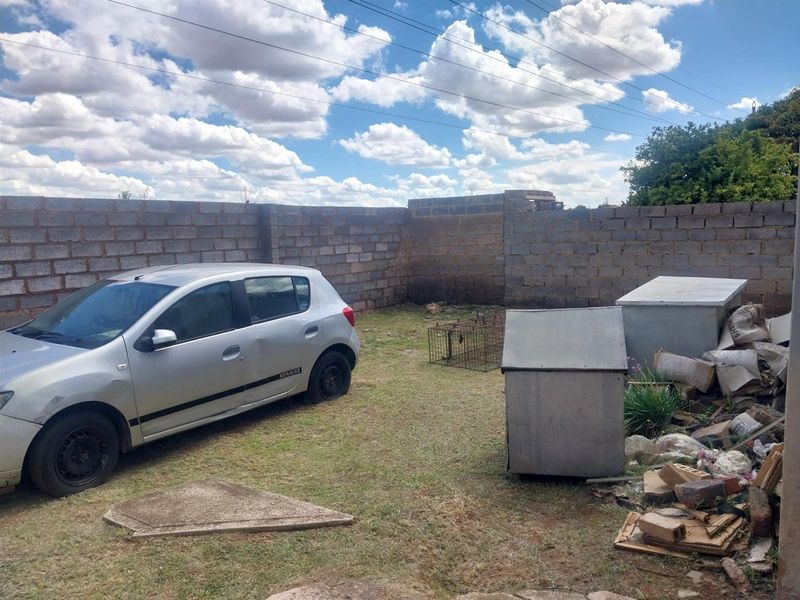 3 bedroom House For Sale in Protea Glen, Soweto - Photo 4