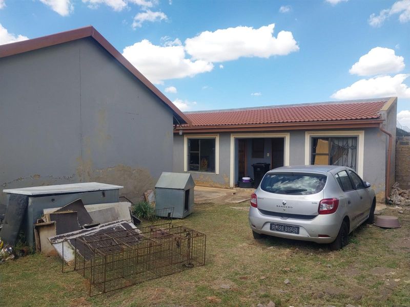3 bedroom House For Sale in Protea Glen, Soweto - Photo 1