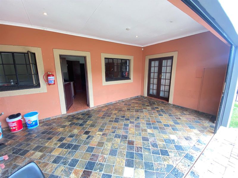 Student accommodation For Sale in Stonehenge, Nelspruit - Photo 10
