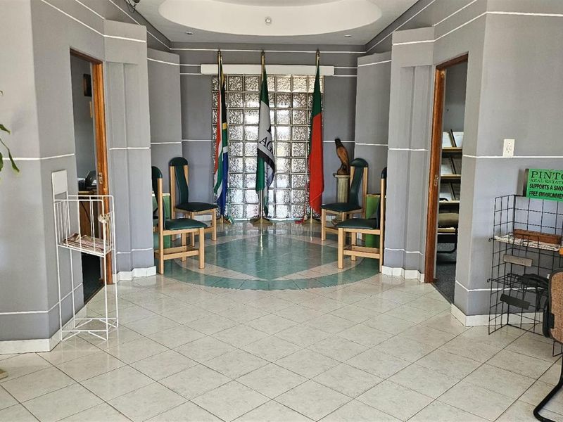 House For Sale in Regents Park, Johannesburg - Photo 8