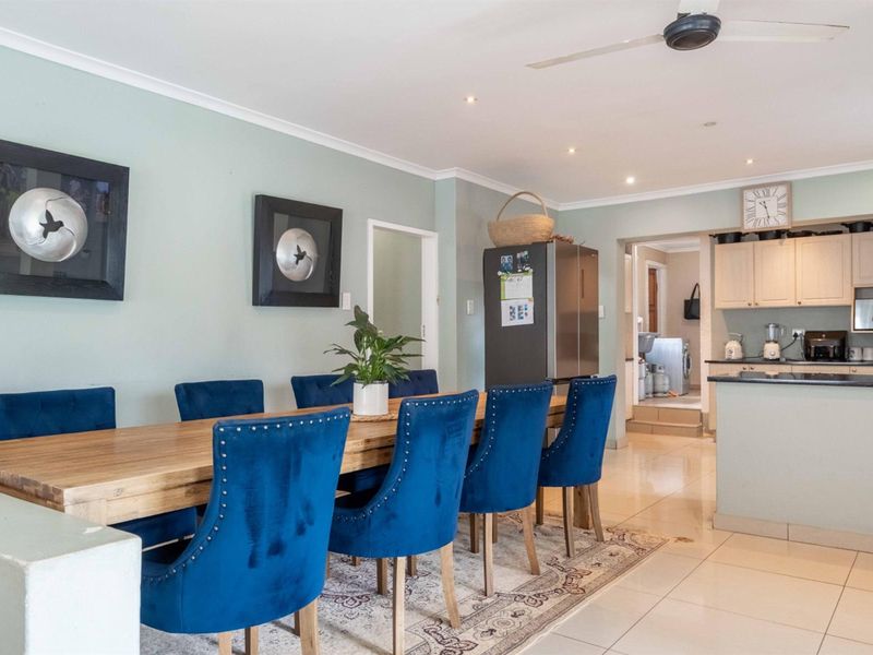 Spacious 5-Bedroom Family Home with Garden Cottage | Waterfall - Photo 9